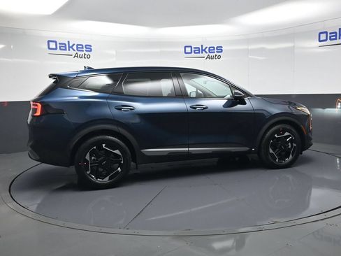 New 2027 Kia Sportage S FWD image 8
