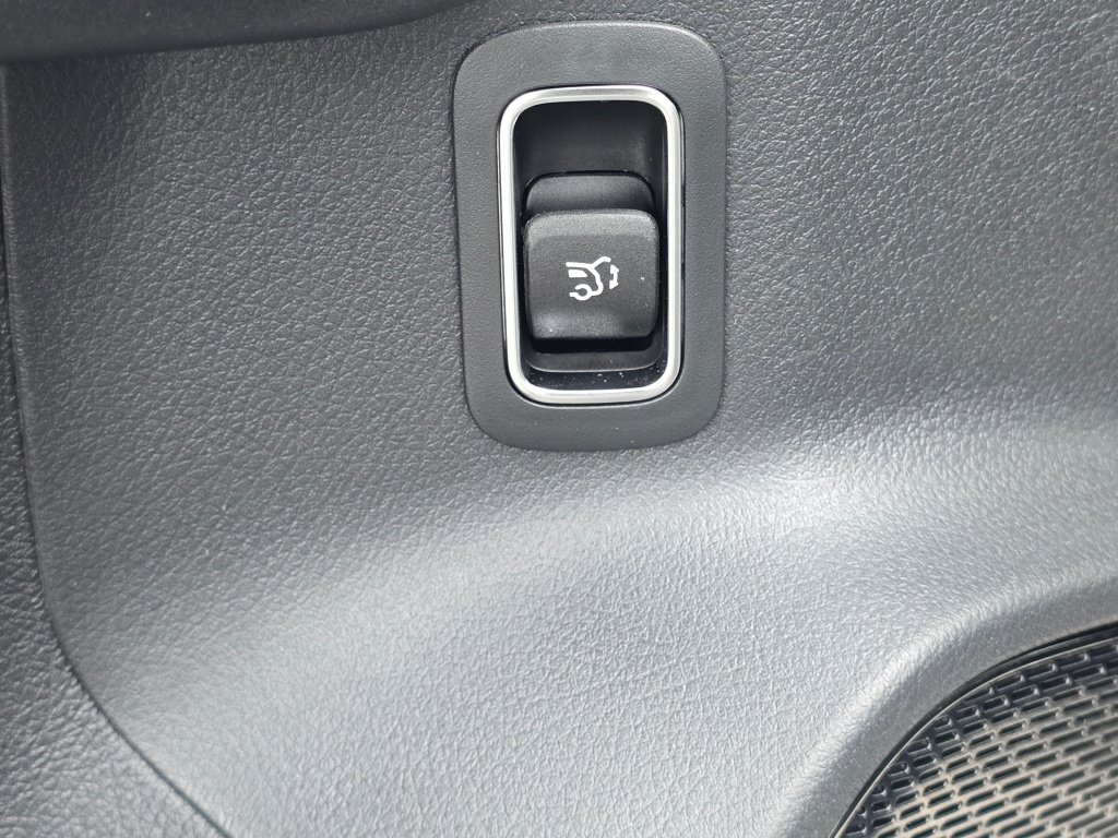 New 2026 Mercedes-Benz GLB 250 4MATIC image 35