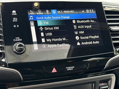 Certified 2022 Honda Pilot Black Edition image 5