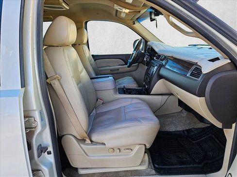 Used 2009 GMC Yukon Denali image 21