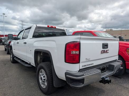 Used 2019 GMC Sierra 2500 4x4 Crew Cab w/ Sierra Convenience Package image 6