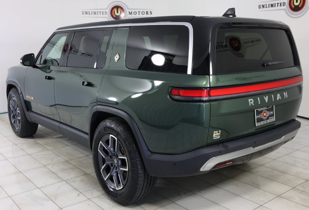 Used 2022 Rivian R1S Launch Edition Quad AWD/4WD image 4