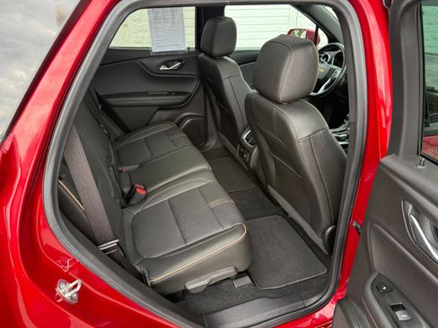 Used 2019 Chevrolet Blazer Premier w/ Sun and Wheels Package AWD/4WD image 15