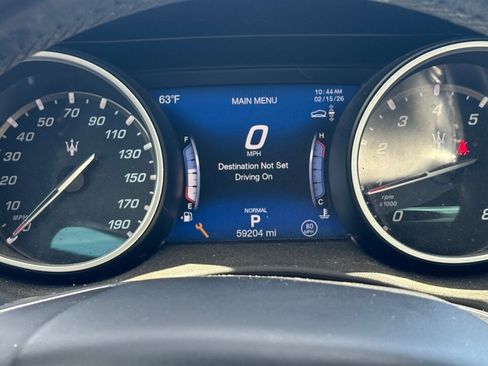 Used 2019 Maserati Levante image 14