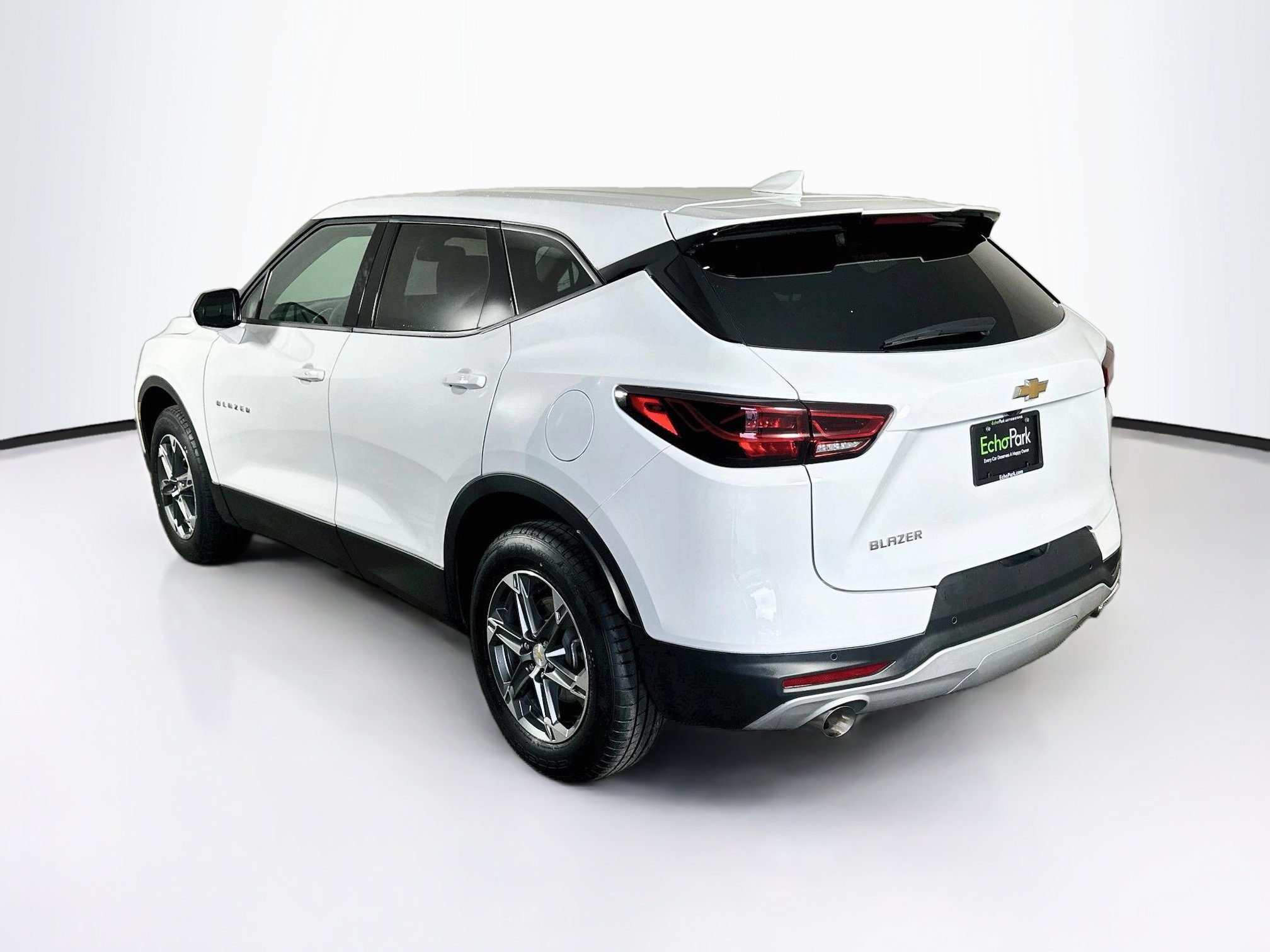 Used 2026 Chevrolet Blazer LT FWD image 5