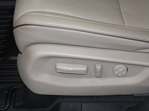 Used 2023 Honda Odyssey Elite image 24