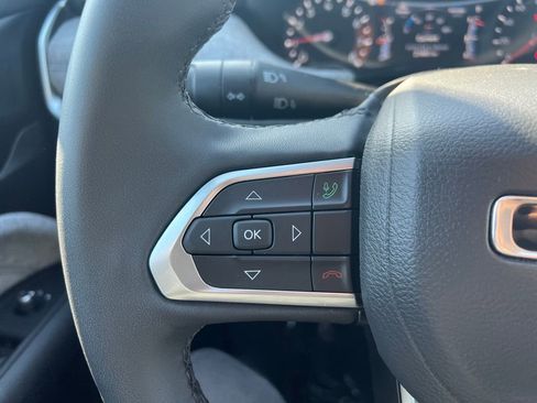 Used 2024 Jeep Compass Latitude w/ Convenience Group image 21