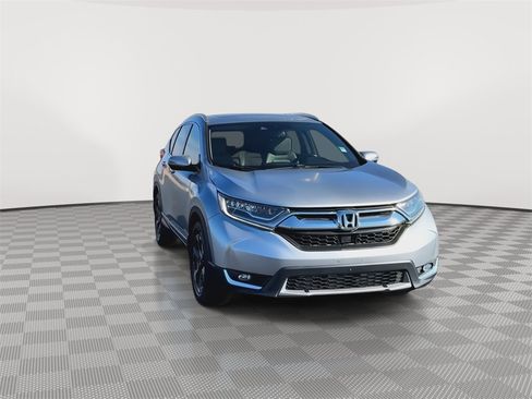 Used 2018 Honda CR-V Touring image 3