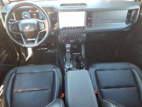 Certified 2025 Ford Bronco Badlands AWD/4WD image 19