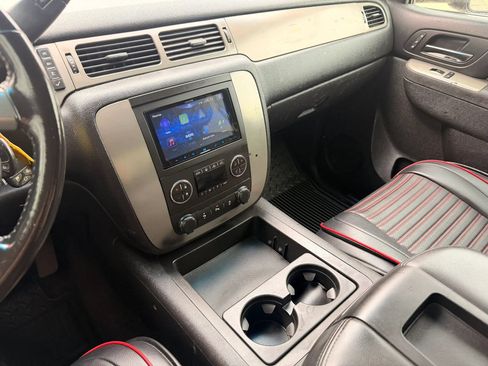 Used 2014 Chevrolet Silverado 2500 LTZ w/ LTZ Plus Package AWD/4WD image 23