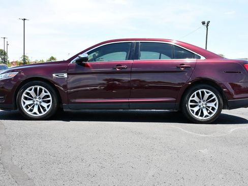 Used 2019 Ford Taurus Limited FWD image 4