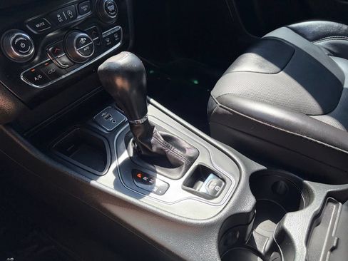 Used 2022 Jeep Cherokee Latitude Lux FWD image 19