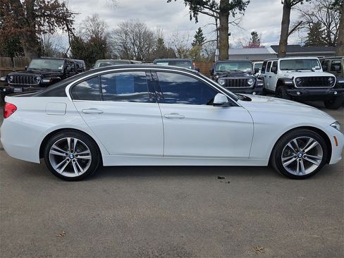 Used 2017 BMW 330i Sedan image 8