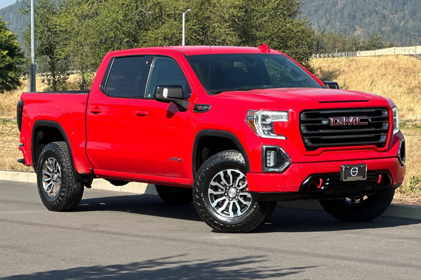 Used 2021 GMC Sierra 1500 AT4 AWD/4WD image 1