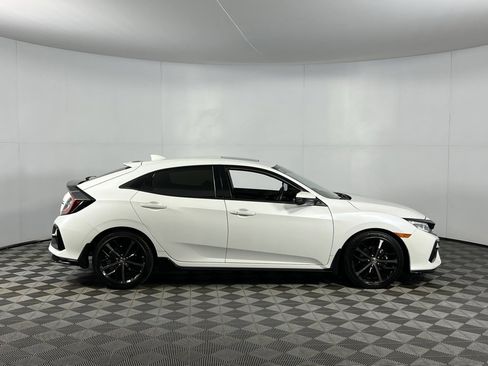 Used 2021 Honda Civic Sport Touring image 4