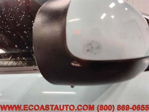 Used 2003 Ford Thunderbird Deluxe image 16