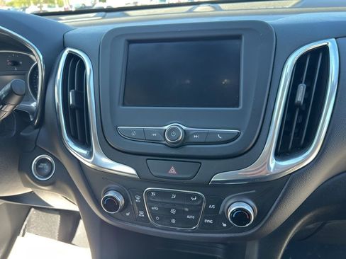 Used 2021 Chevrolet Equinox LT image 54