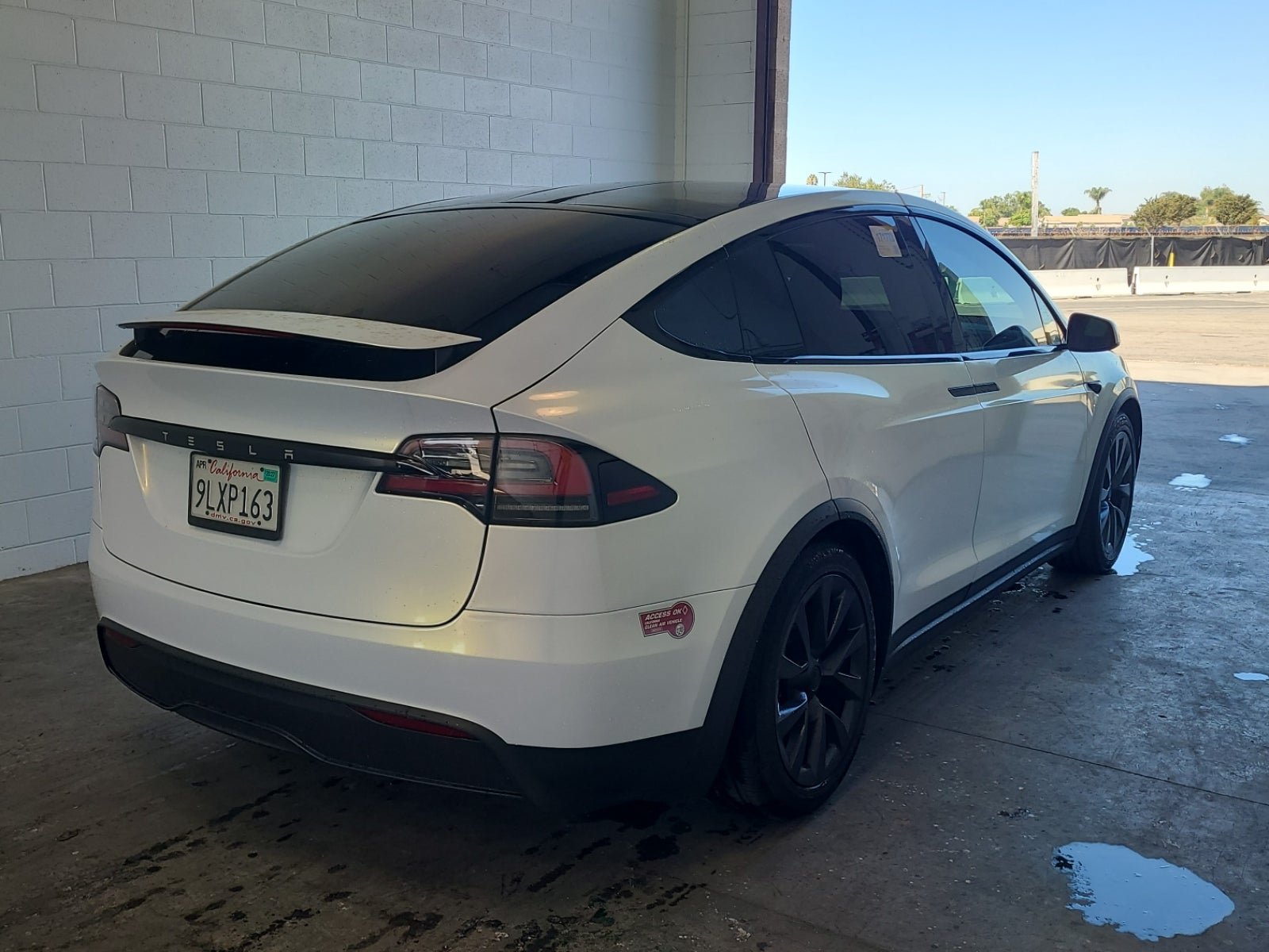 Used 2024 Tesla Model X AWD/4WD image 2