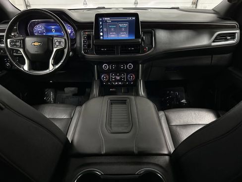 Used 2022 Chevrolet Tahoe Z71 w/ Luxury Package AWD/4WD image 24