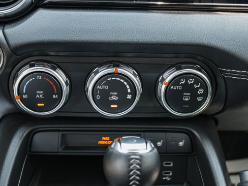 Used 2025 MAZDA MX-5 Miata Grand Touring w/ Weather Package RWD image 18