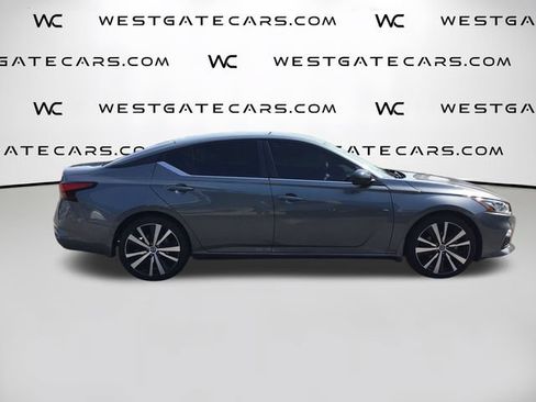 Used 2020 Nissan Altima 2.5 SR FWD image 11