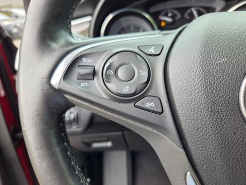 Used 2019 Buick Envision Essence AWD/4WD image 14