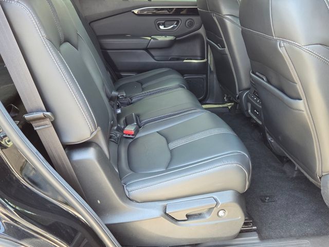 Used 2024 Honda Pilot Touring image 17