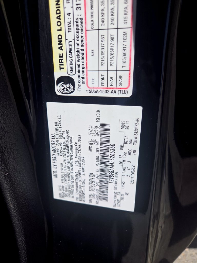 Used 2014 Ford Mustang Premium RWD image 26