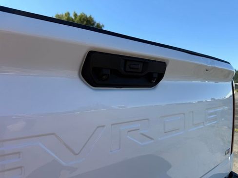 Used 2022 Chevrolet Silverado 2500 LT w/ Convenience Package image 46