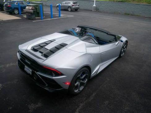 Used 2023 Lamborghini Huracan EVO RWD image 36