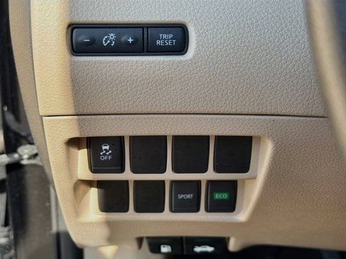Used 2017 Nissan Rogue S FWD image 22