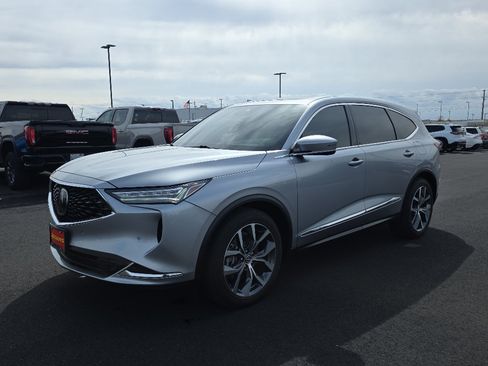 Used 2024 Acura MDX w/ Technology Package AWD/4WD image 3