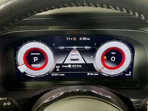 Used 2023 Nissan Pathfinder Platinum image 35