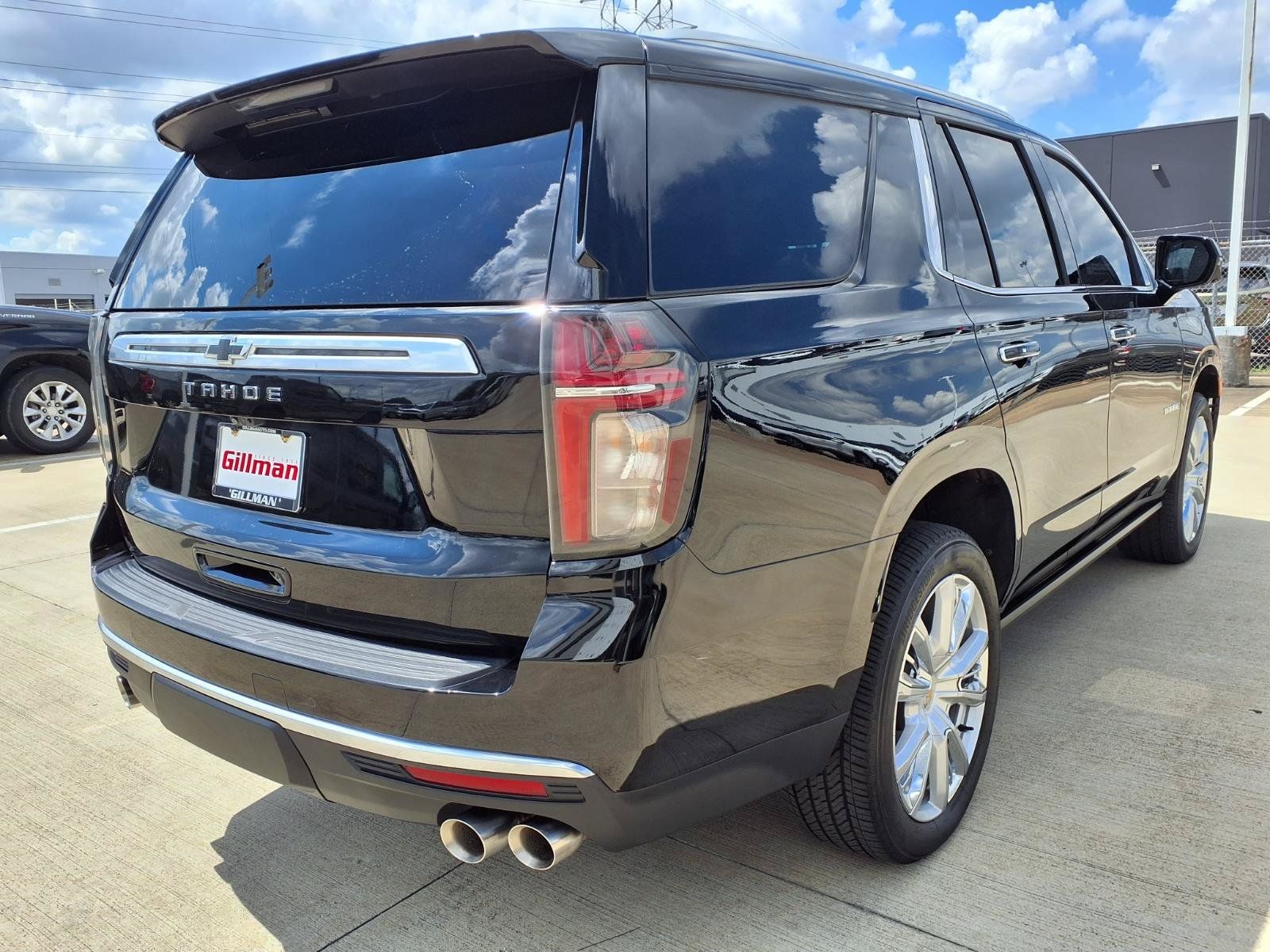 Used 2024 Chevrolet Tahoe High Country RWD image 32