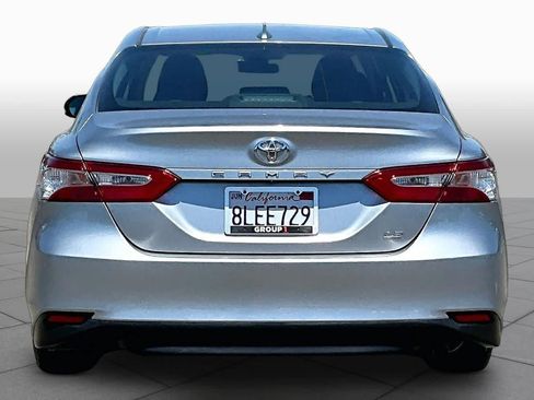 Used 2019 Toyota Camry LE FWD image 4