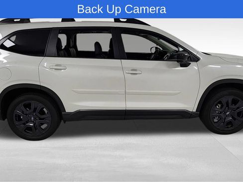 Used 2025 Subaru Ascent Bronze Edition AWD/4WD image 2