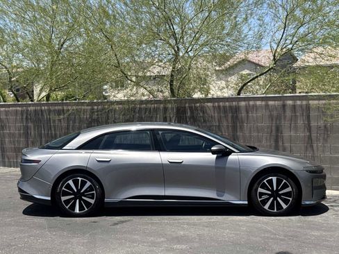 Used 2024 Lucid Air Pure RWD image 9