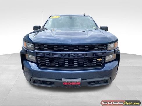 Used 2022 Chevrolet Silverado 1500 Custom AWD/4WD image 2