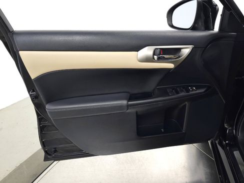 Used 2015 Lexus CT 200h FWD image 15
