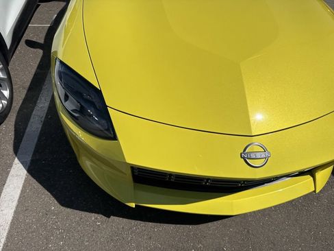 Used 2023 Nissan Z w/ Floor Mat Package (L93) RWD image 9