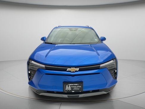 Used 2024 Chevrolet Blazer EV LT AWD/4WD image 2