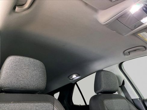 Used 2023 Chevrolet Equinox LT AWD/4WD image 17