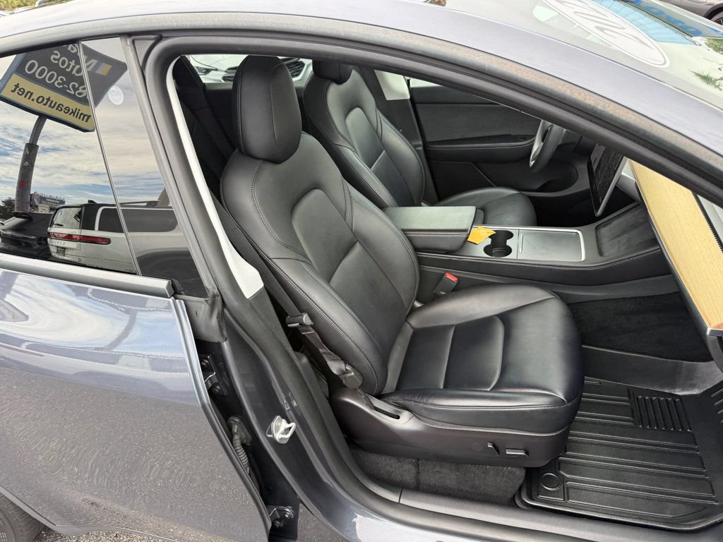 Used 2022 Tesla Model Y Performance AWD/4WD image 28