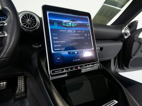Used 2022 Mercedes-Benz SL 63 AMG 4MATIC image 25