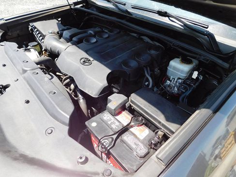 Used 2011 Toyota 4Runner Limited AWD/4WD image 52