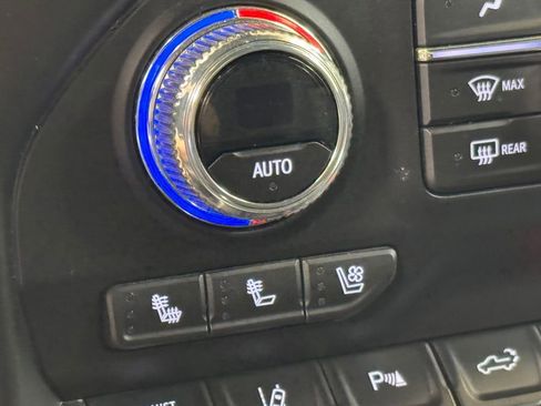 Used 2023 GMC Sierra 2500 AT4 w/ AT4 Preferred Package image 39