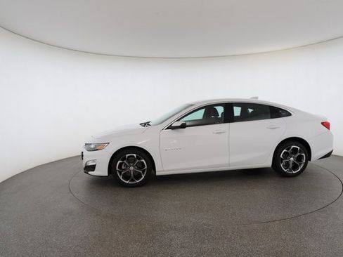 Used 2024 Chevrolet Malibu LT image 5