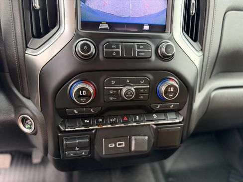 Used 2020 Chevrolet Silverado 1500 LT w/ All-Star Edition AWD/4WD image 38