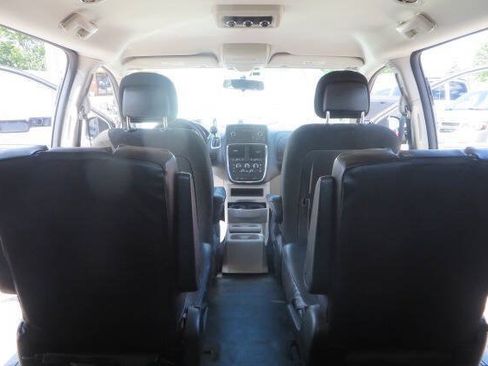 Used 2016 Dodge Grand Caravan SE w/ Quick Order Package 29E SE FWD image 18