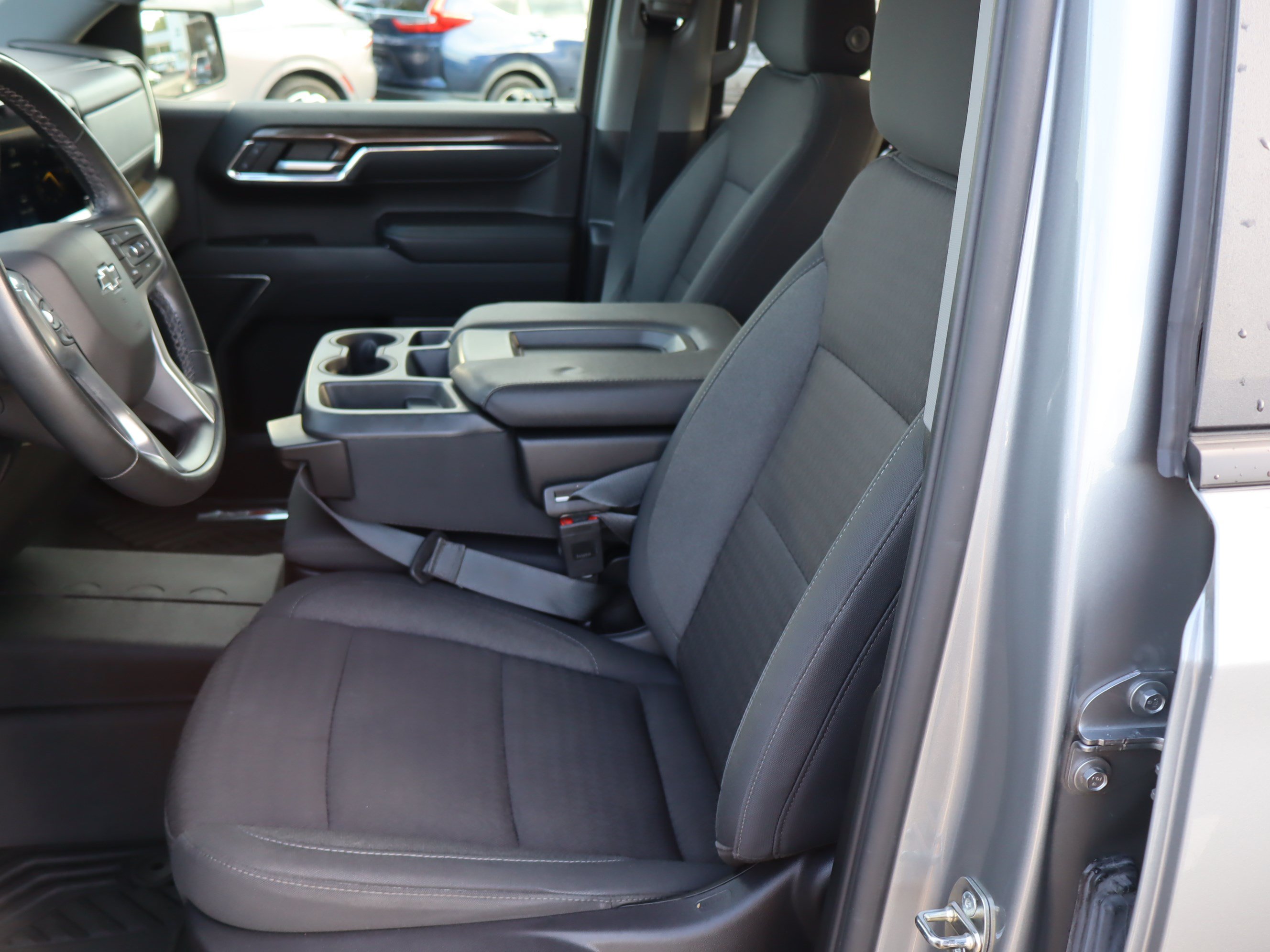 Used 2024 Chevrolet Silverado 1500 RST w/ Z71 Off-Road Package AWD/4WD image 18